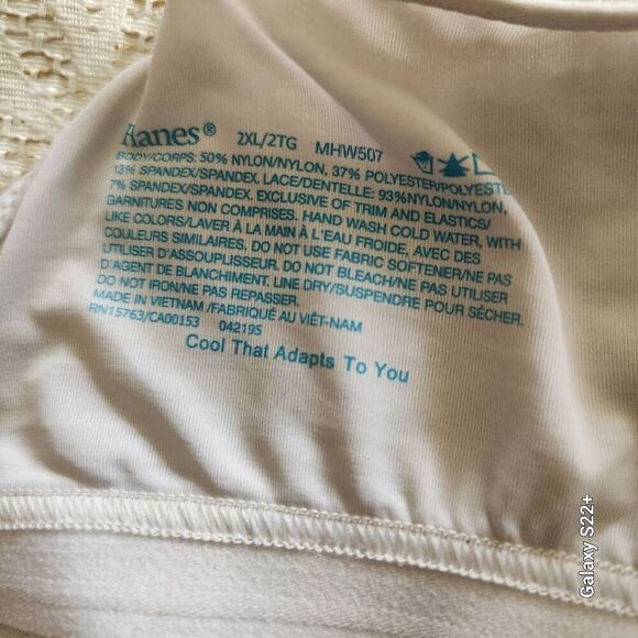 Warner's and Hanes bras - Picture 5 of 9